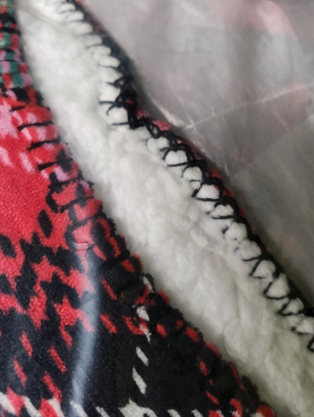 Victoria's Secret Holiday Plaid Red Green Sherpa Blanket Throw New
